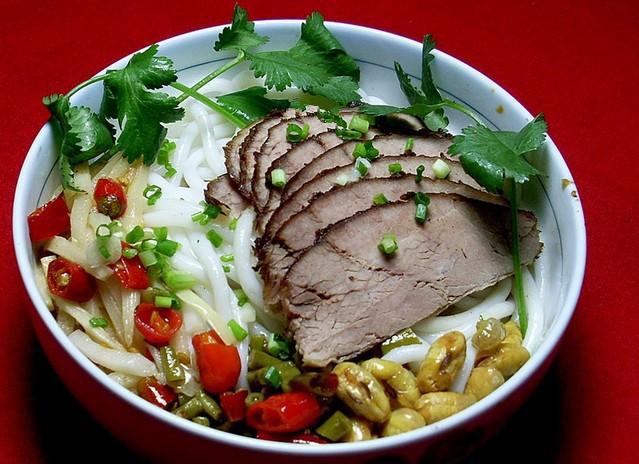 Food Guide along the Guiyang-Guangzhou High-speed Railway
