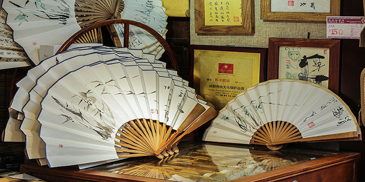 top souvenirs to buy in China