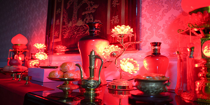 Chinese New Year Celebration in Northern and Southern China