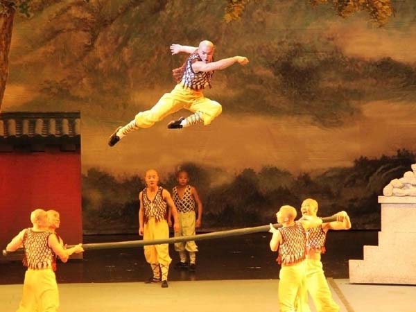 See the Kung Fu Show in Luoyang See the Kung Fu Show