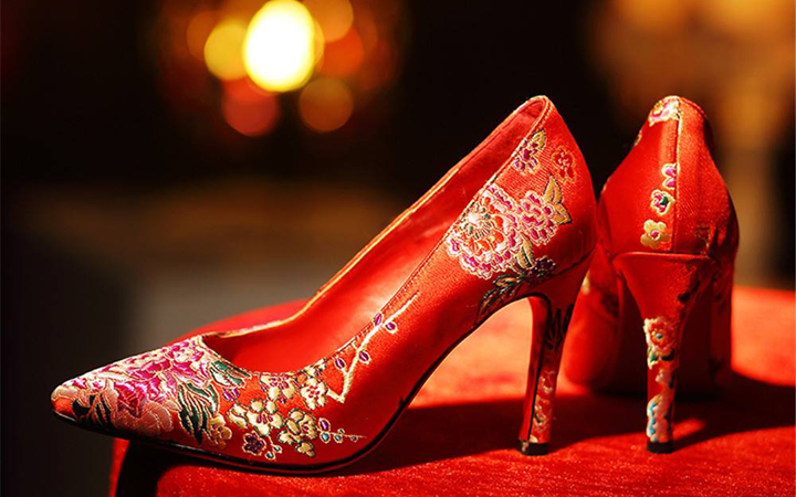 traditional chinese wedding shoes