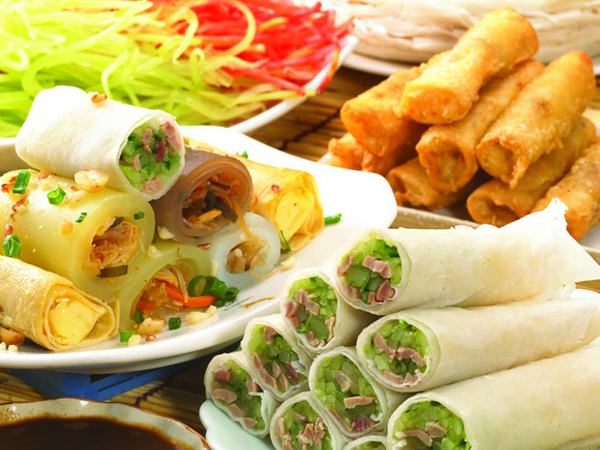 Most Popular Chinese Dishes - Spring Rolls Most Popular Chinese Dishes - Spring Rolls