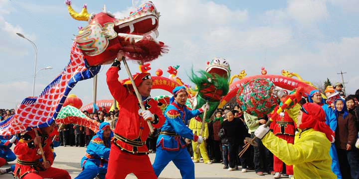 Dragon dance performance Dragon dance performance