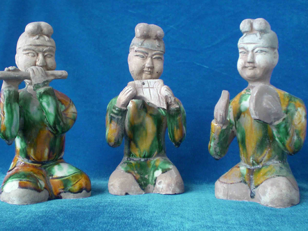 Tang tri-colored Pottery Tang tri-colored Pottery