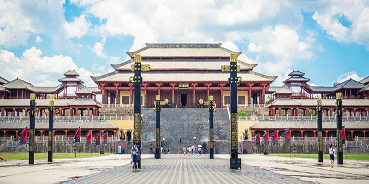 The Palace of Emperor Qin
