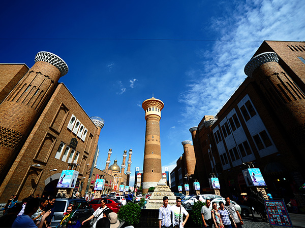 /pic/city/Urumqi/attractions/international-grand-bazaar-03.jpg