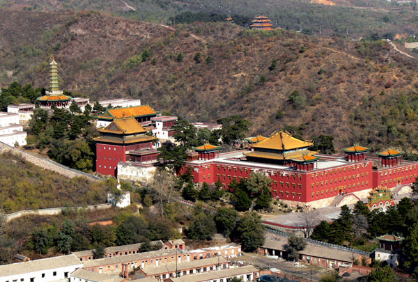 The Magnificent Little Potala Palace--- Putuo Zongcheng Temple