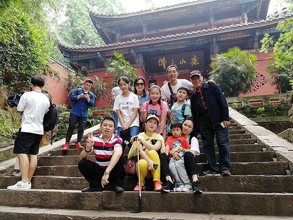 /pic/city/chengdu/attractions/Leshan-Giant-Buddha-2.jpg