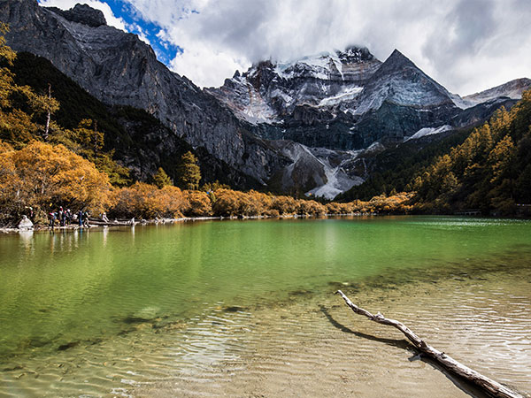 Daocheng Yading View