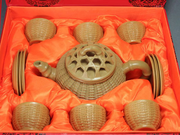 Bamboo Works on the Porcelain Bamboo Works on the Porcelain