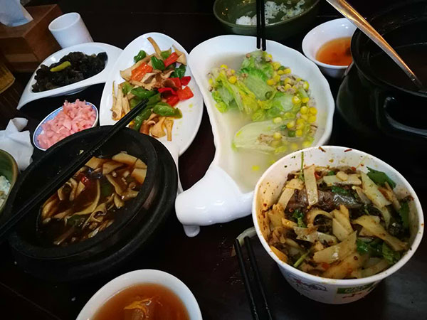 Huayan Temple Vegetarian Restaurant Huayan Temple Vegetarian Restaurant
