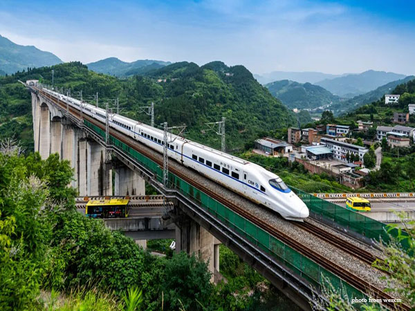 High-Speed Train from Chongqing to Guangzhou 2026