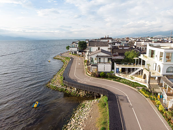 hotels in west of erhai lake