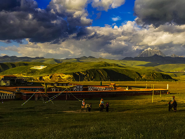 Tagong Scenic Area