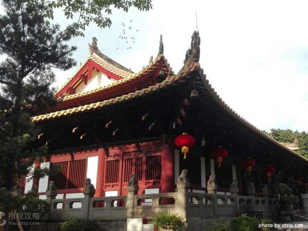 Temple of the Six Banyan Trees