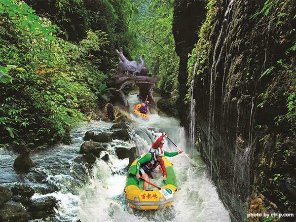 qingyuan-gulong-gorge-rafting