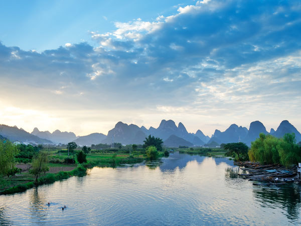 Yangshuo Yulong River