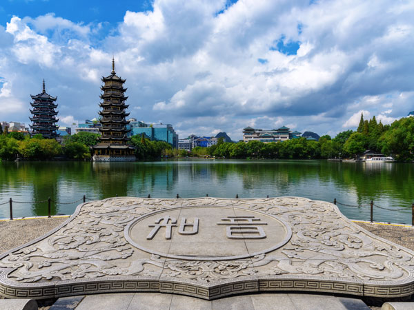 /pic/city/guilin/attractions/two-rivers-four-lakes-02.jpg