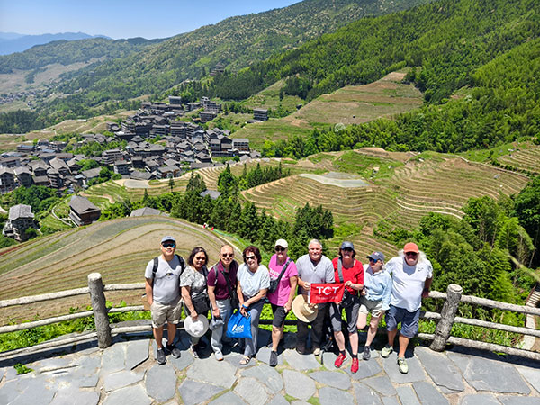 14 Days Giant Pandas & Guilin Karst Landscape Group Tour