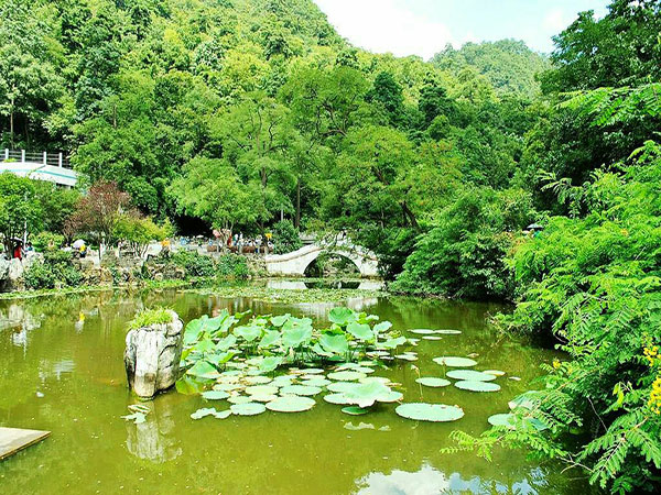 Qianlingshan Scenic Area