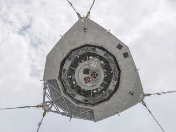 world largest radio telescope---focus cabin of FAST