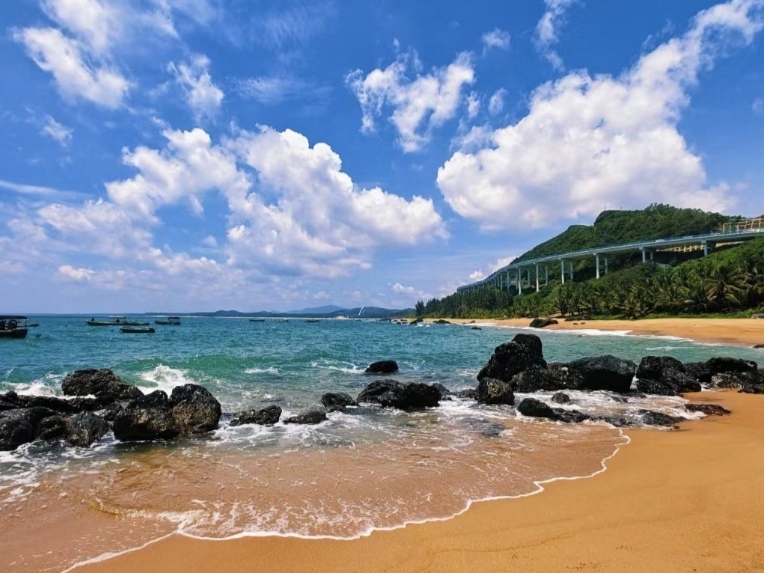 Shanqin Bay