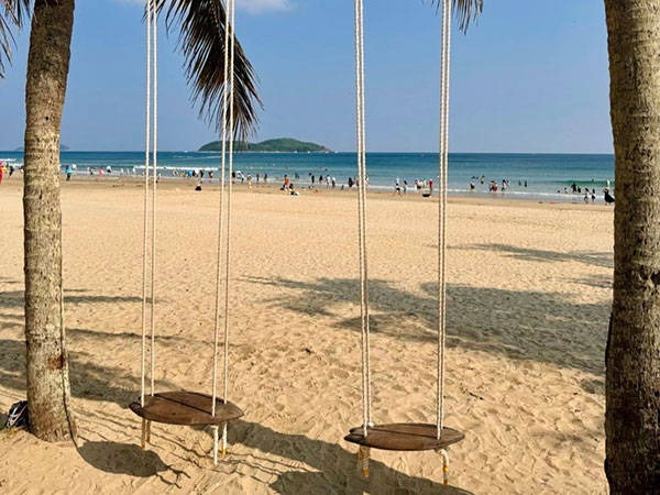Shimei Bay