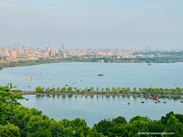 Baoshi Hill and Baochu Pagoda