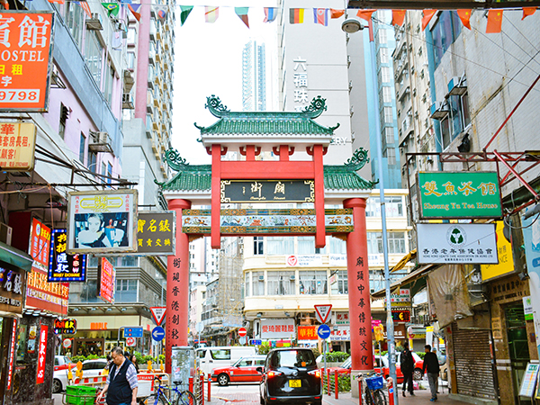 Where to Buy Cheap Clothing in Hong Kong