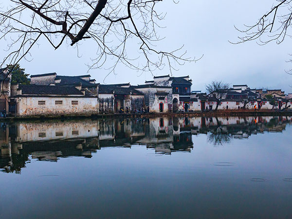 /pic/city/huangshan/attractions/Hongcun-Village-13.jpg