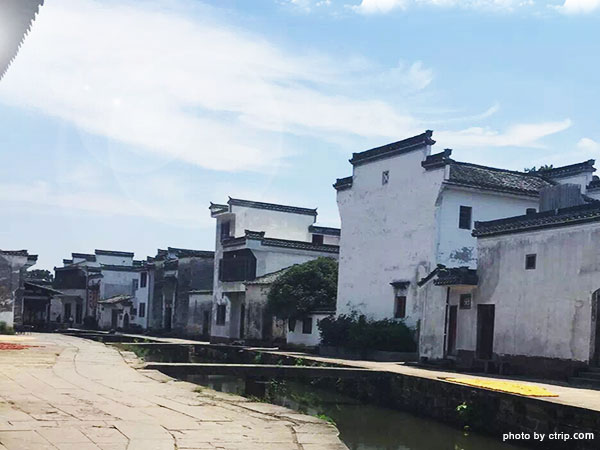 Tangmo Ancient Village