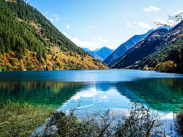 13 Days Trip to Jiuzhaigou and Mt. Huangshan