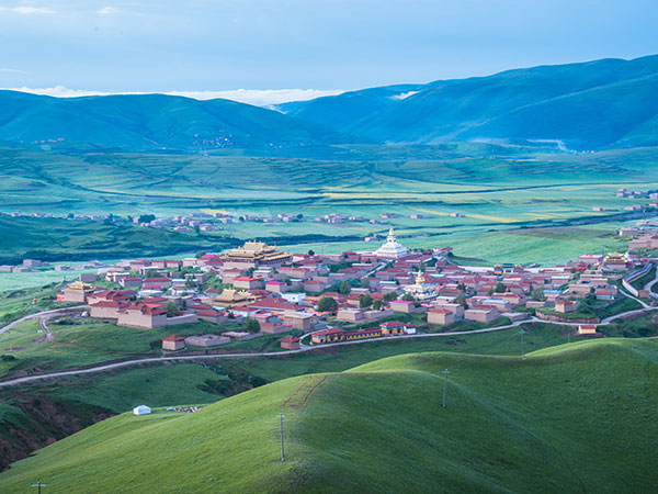 Langmusi Town