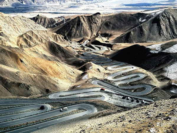 Panlong Ancient Road-Road with Hundreds of Bends