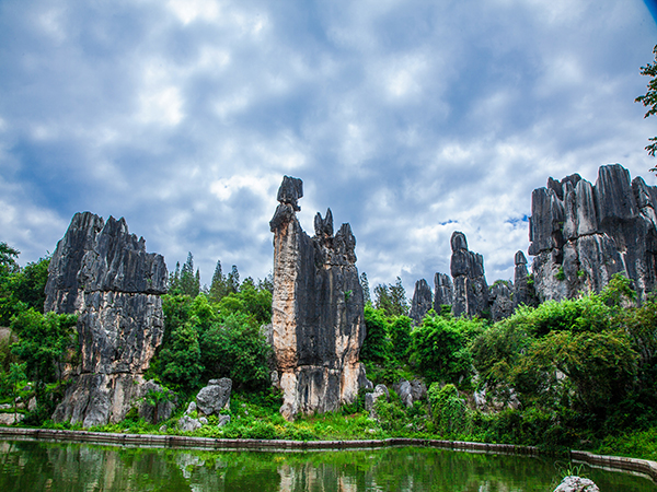 /pic/city/kunming/attractions/Stone-Forest-11.jpg