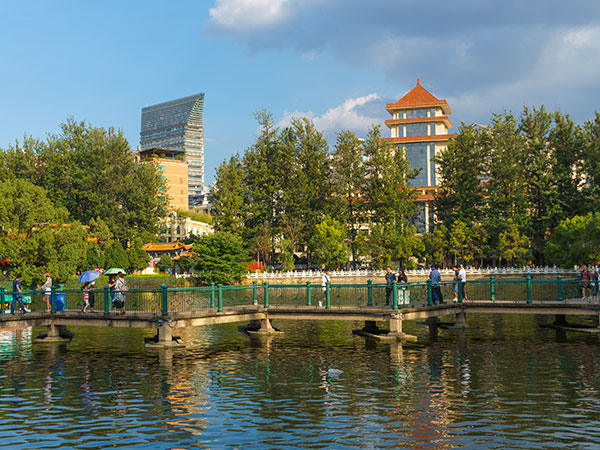 /pic/city/kunming/attractions/green-lake-park-02.jpg