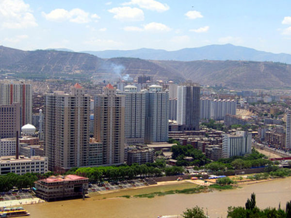 Distant Lanzhou—Feeling of Traveling to Lanzhou