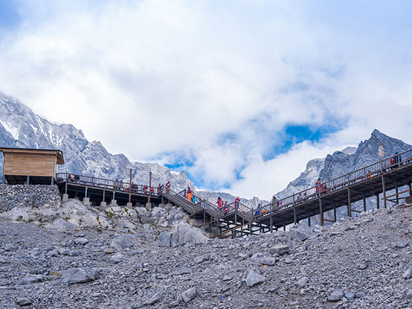 Jade Dragon Snow Mountain