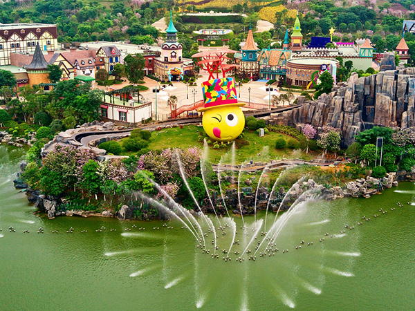 Kale Planet Happy World Park in Liuzhou