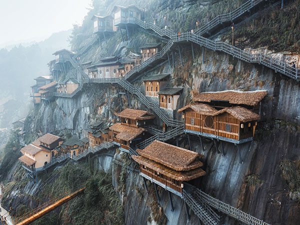 /pic/city/nanchang/attractions/wangxian-valley-cliffside-houses.jpg
