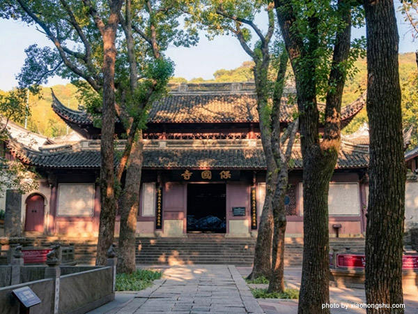 Baoguo Temple Ningbo
