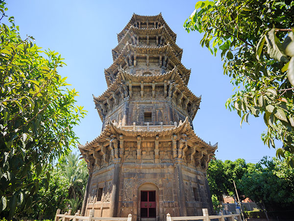 East Tower and West Tower in Quanzhou