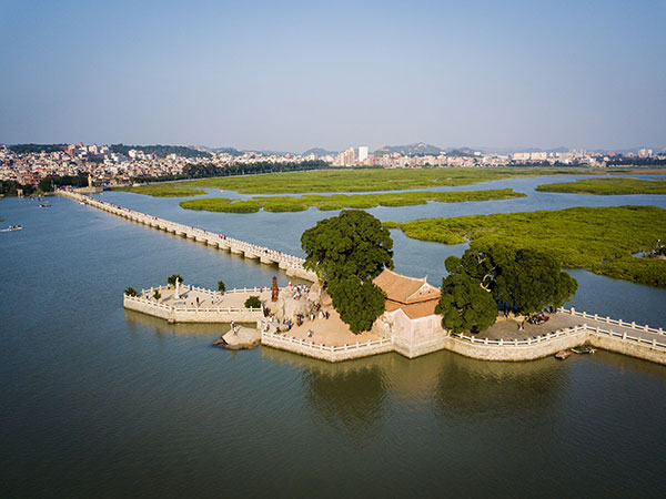 Luoyang Bridge