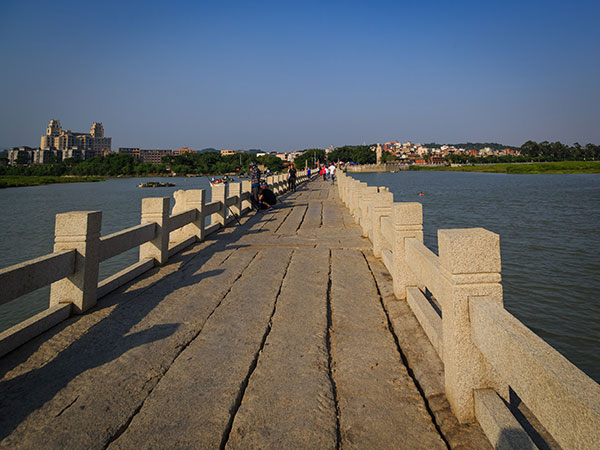 Luoyang Bridge