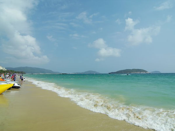 Yalong Bay beach