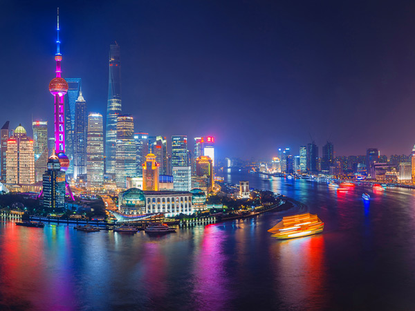 Huangpu River Boat Cruise in Shanghai Huangpu River Boat Cruise