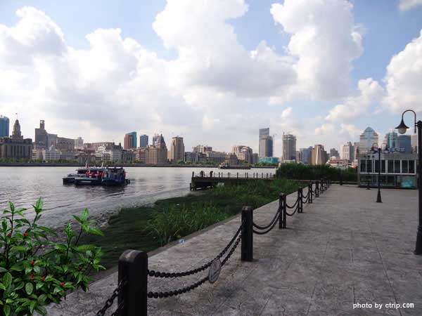 Riverside Promenade (Binjiang Road)