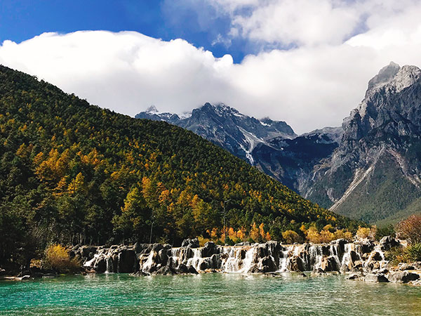Blue Moon Valley (Shika Snow Mountain)