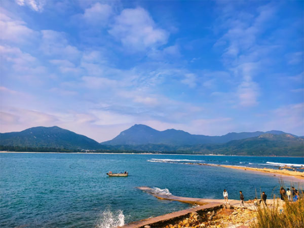 Shenzhen Xichong Beach