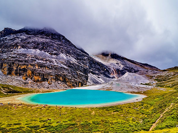 how to plan a trip to Daocheng Yading